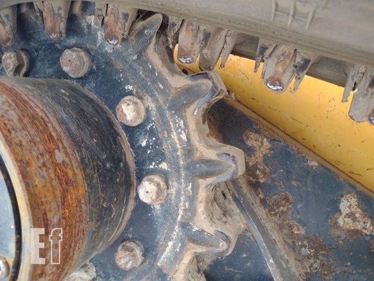 2021-deere-325g-image-29