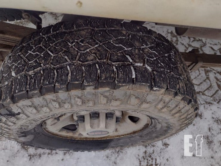 2008-gmc-3500-image-21