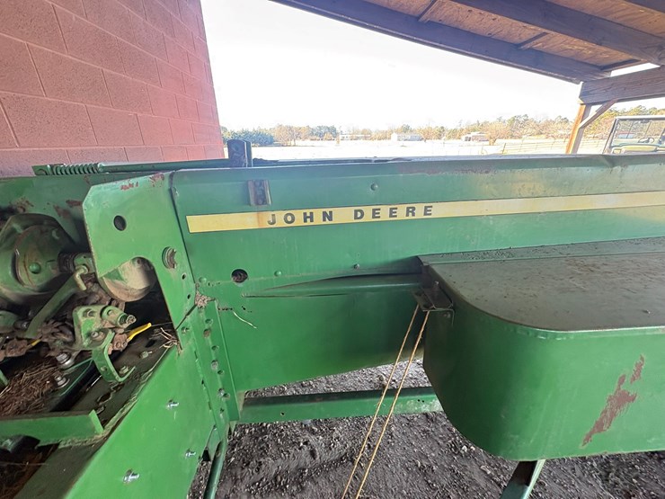 john-deere-336-image-38