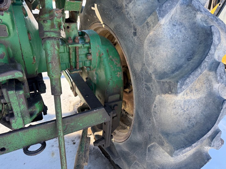 john-deere-4020-image-26