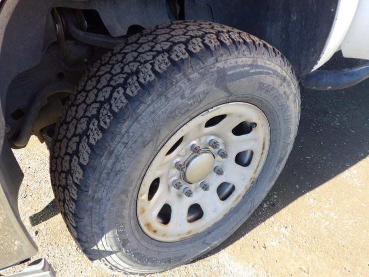 2014-chevrolet-3500hd-image-11