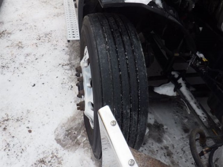 2020-freightliner-cascadia-116-image-22