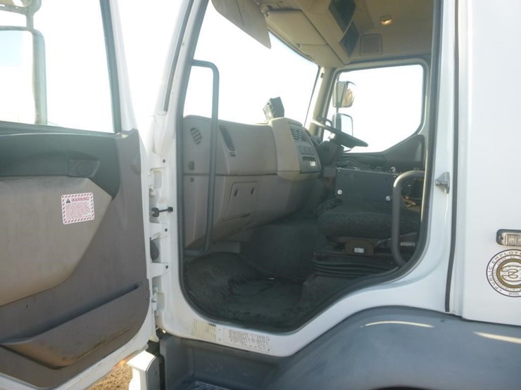 2016-tymco-600-image-13