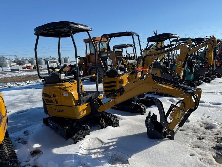 #101-•-unused-cfg-industry-qk20r-mini-excavator-qk20r202511040283-inv#-36802-image-3
