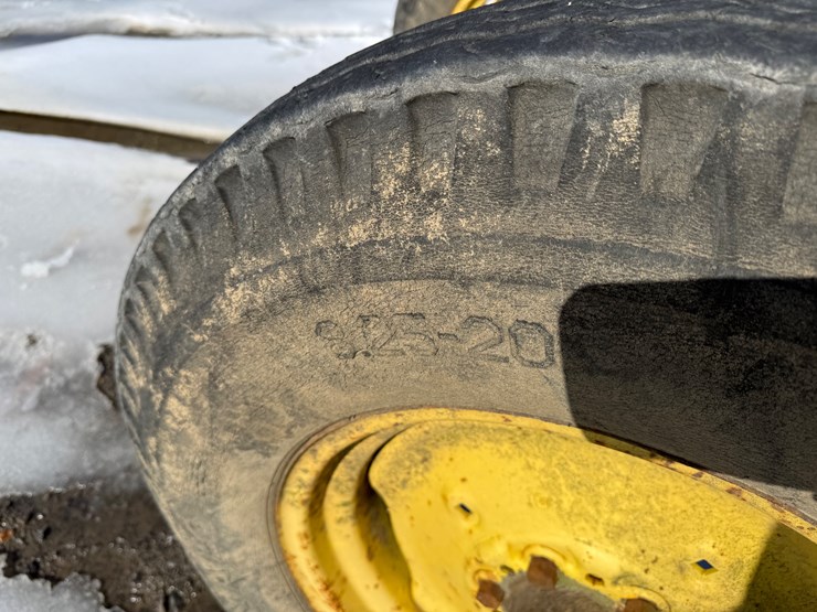 john-deere-4020-image-43