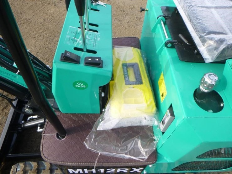 agt-mx12rx-hydraulic-excavator-image-20