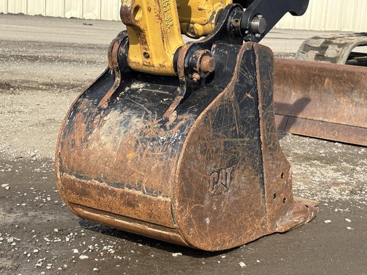 2022-caterpillar-303.5-image-10