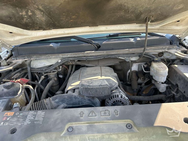 2013-chevrolet-silverado-3500hd-image-9