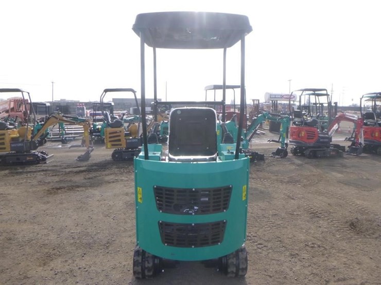 2025-agt-h15r-hydraulic-excavator-image-8