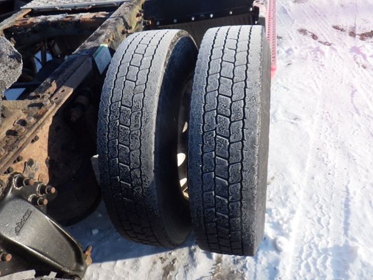 2013-freightliner-cascadia-125-image-7