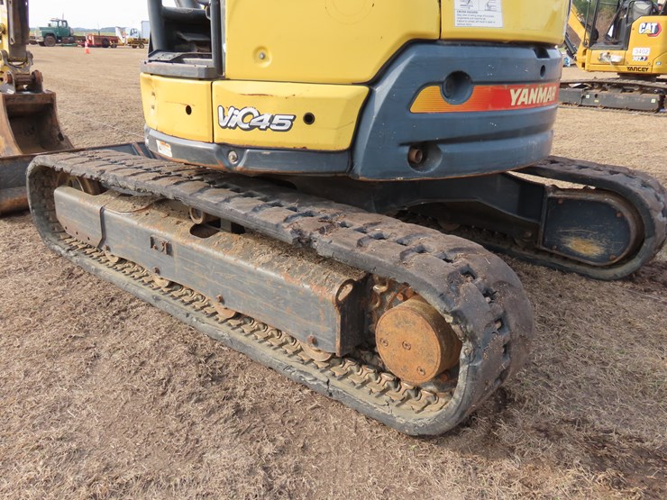 2016-yanmar-vio45-image-13