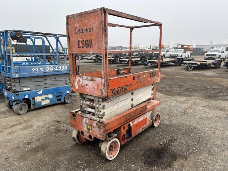 2006-snorkel-s1930-image-1