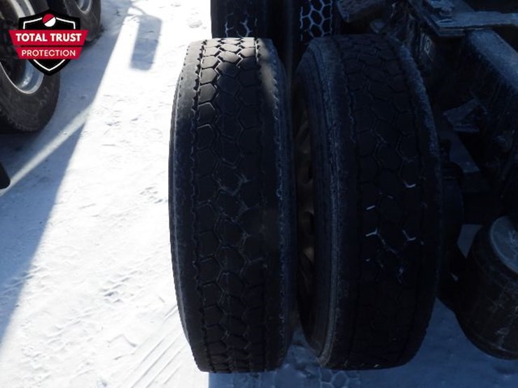 2020-kenworth-t680-image-17