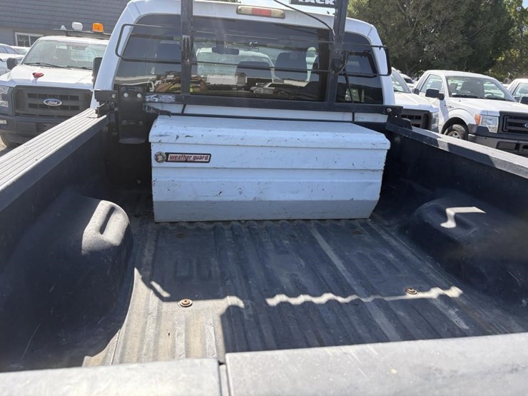 2011-ford-f250-image-28