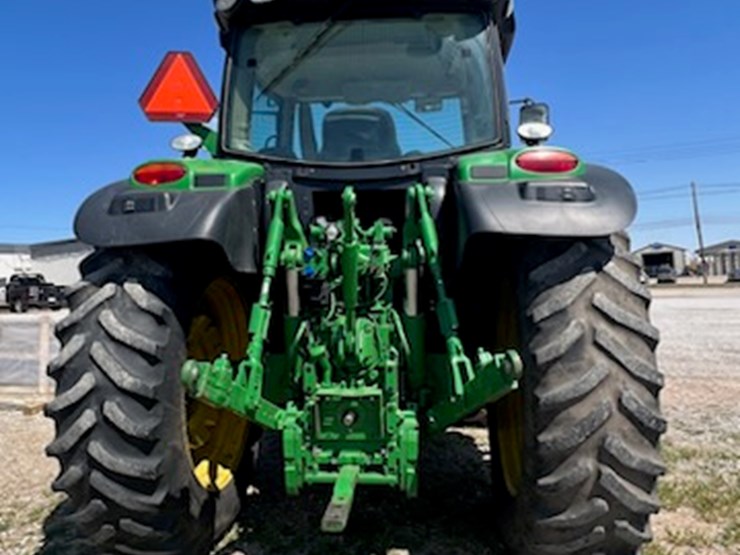 2015-john-deere-6150r-image-7