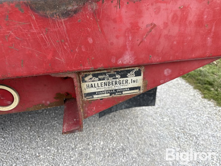 1973-ford-c750-image-9