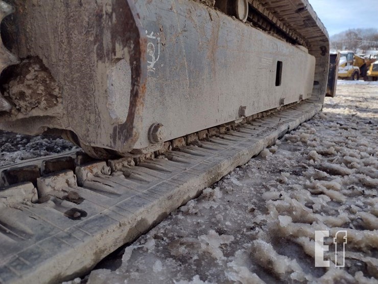 2013-deere-35d-image-38