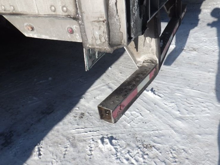 2018-utility-4000d-x-image-20