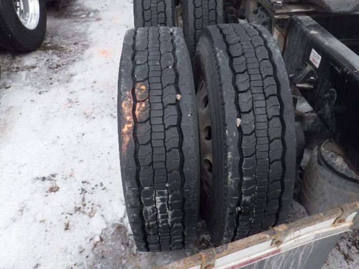 2022-kenworth-t680-image-17