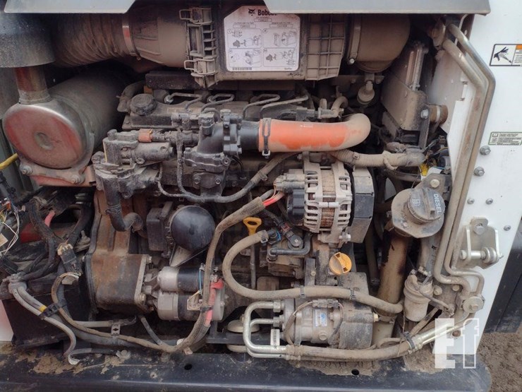 2022-bobcat-t595-image-35