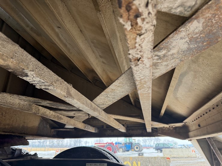 2013-timpte-hopper-bottom-image-29