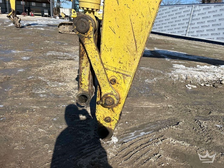 2013-komatsu-pc360-image-21