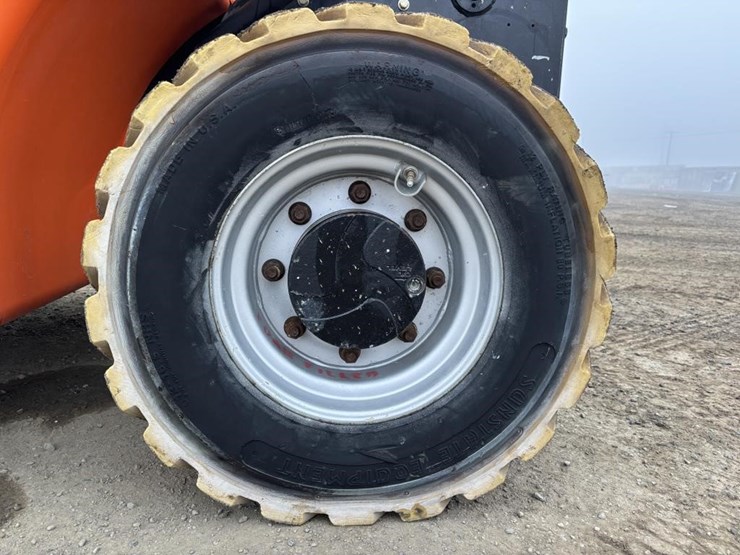 2015-jlg-g5-18a-image-19