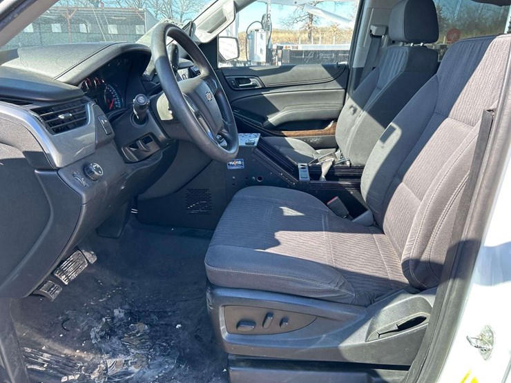 2020-chevrolet-tahoe-image-12