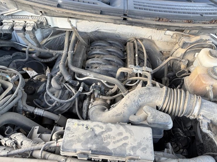 2013-ford-f150-xl-image-22