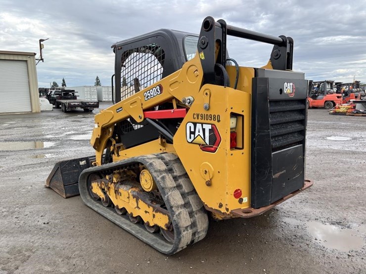 2021-caterpillar-259d3-image-4