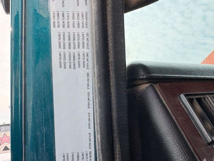 2021-western-star-4900ex-image-70