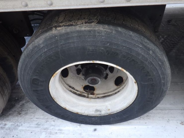 2016-hyundai-translead-image-6