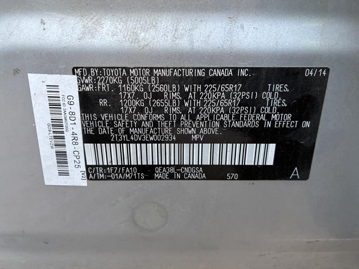 2014-toyota-rav4-image-17