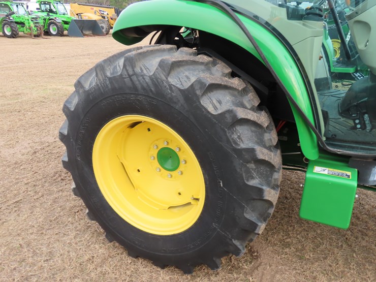 2021-john-deere-4044r-image-8