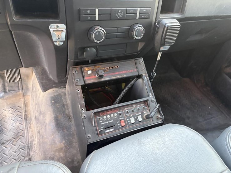 2013-ford-f150-xl-image-16