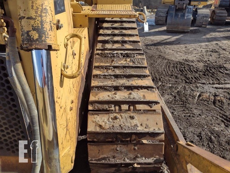 caterpillar-d6h-image-25