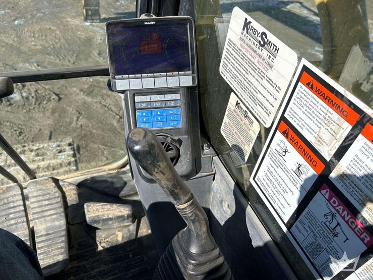 2013-komatsu-pc360-image-16