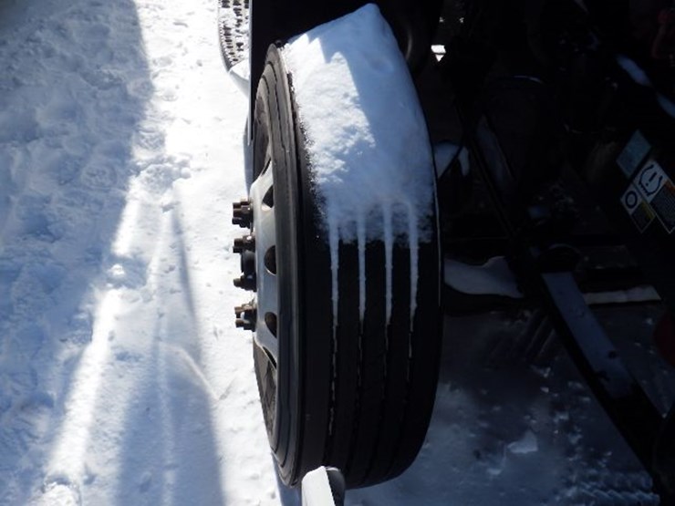 2021-peterbilt-579-image-28