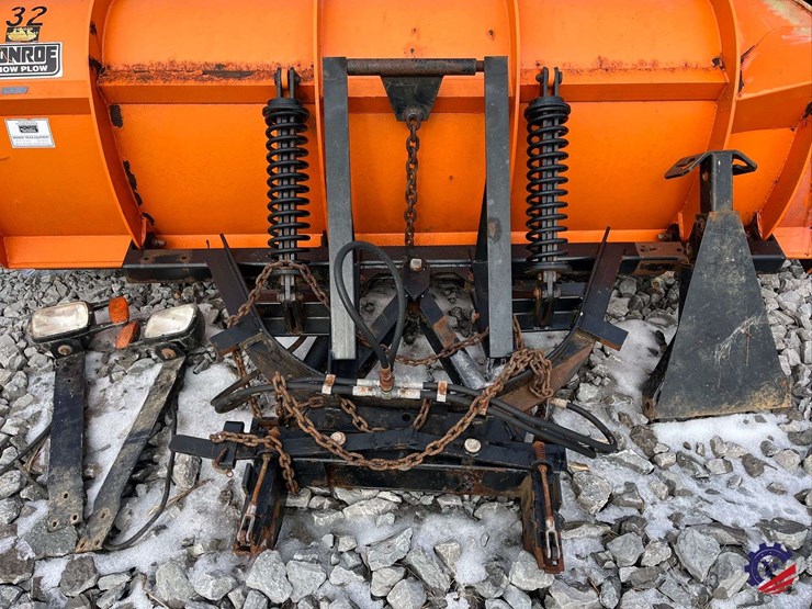 monroe-11’-snow-&-ice-plow-image-13