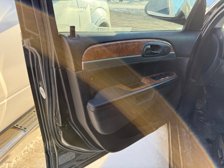 2012-buick-enclave-image-19