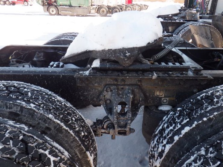 2020-kenworth-t680-image-7