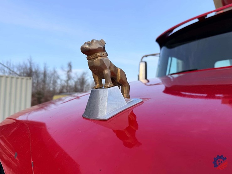 2018-mack-granite-gu713-image-81