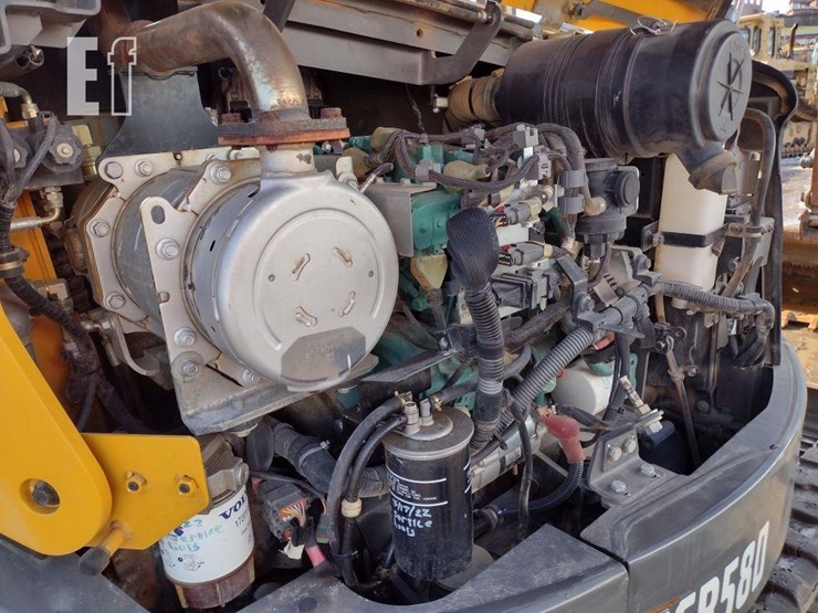 2016-volvo-ecr58d-image-44