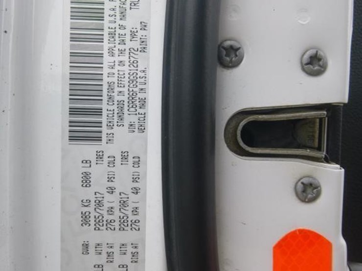 2016-dodge-1500-image-24