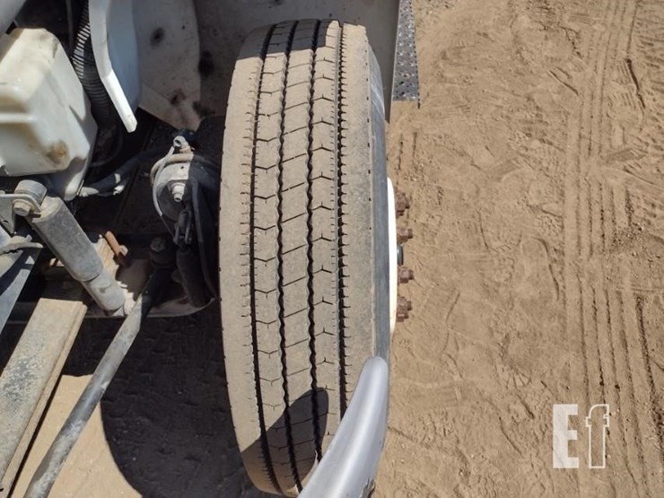 2008-international-durastar-4300-image-18