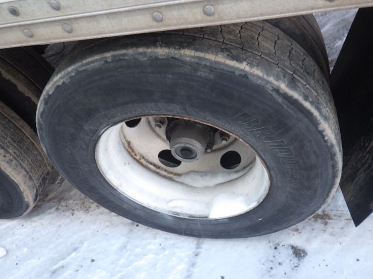 2017-hyundai-translead-image-14