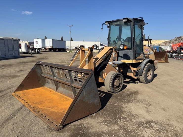 case-d21e-wheel-loader-image-1