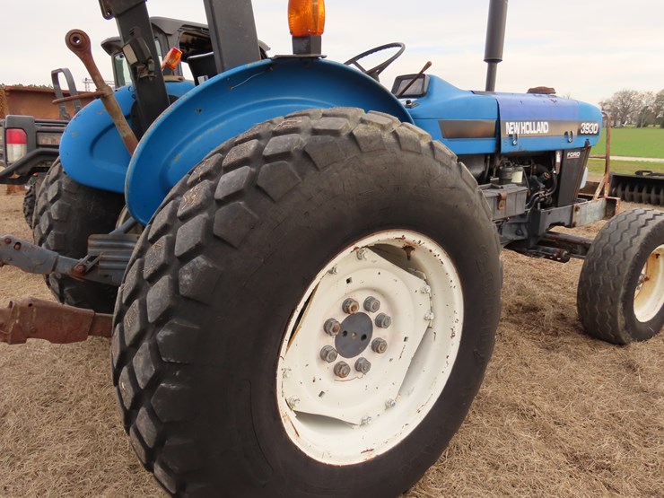 new-holland-3930-image-7