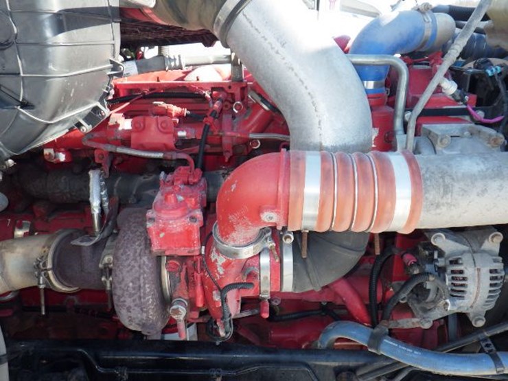 2020-kenworth-t680-image-27