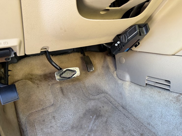 2008-ford-explorer-image-33